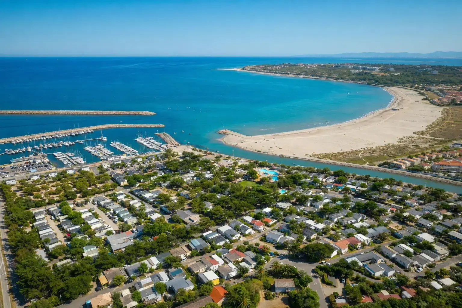 Location de vacances à Port Leucate, camping et résidences de tourisme en bord de mer